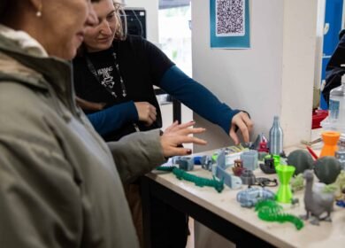 Itaipu Parquetec recebe professores e técnicos do IFPR em visita técnica sobre sustentabilidade.
