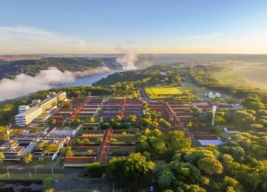 54393302628 b190fb521d 4k