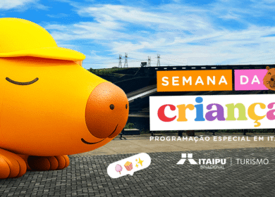 Capivara gigante desembarca em Itaipu para celebrar o Dia das Crianças.