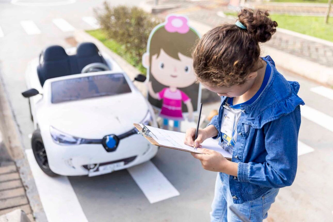 Projeto LabMaker Iguassu e Mini Cidade Inteligente integra tecnologia e aprendizado prático no sistema de ensino de Foz do Iguaçu.