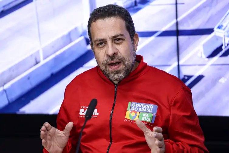 Brasília (DF), 28/04/2026 - O ministro da secretaria-geral da presidência, Guilherme Boulos, durante cerimônia para divulgação das regras de transição para a implementação do pedágio eletrônico (free flow) em todo o país. Foto: Marcelo Camargo/Agência Brasil