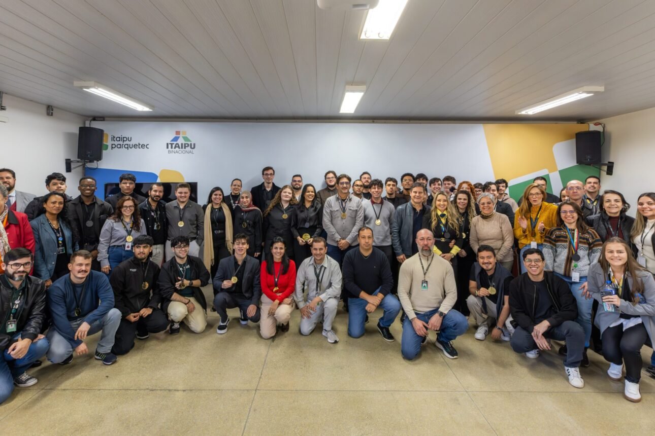 Itaipu Parquetec e Descomplica UNIAMÉRICA encerram trilha empreendedora com premiação e conexão para novos negócios.