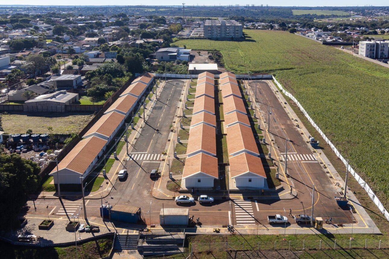 Projeto Moradias entrega segundo lote de casas e amplia impacto social e ambiental em Foz.
