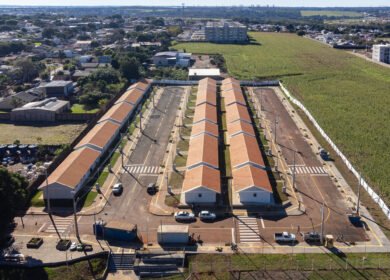Projeto Moradias entrega segundo lote de casas e amplia impacto social e ambiental em Foz.